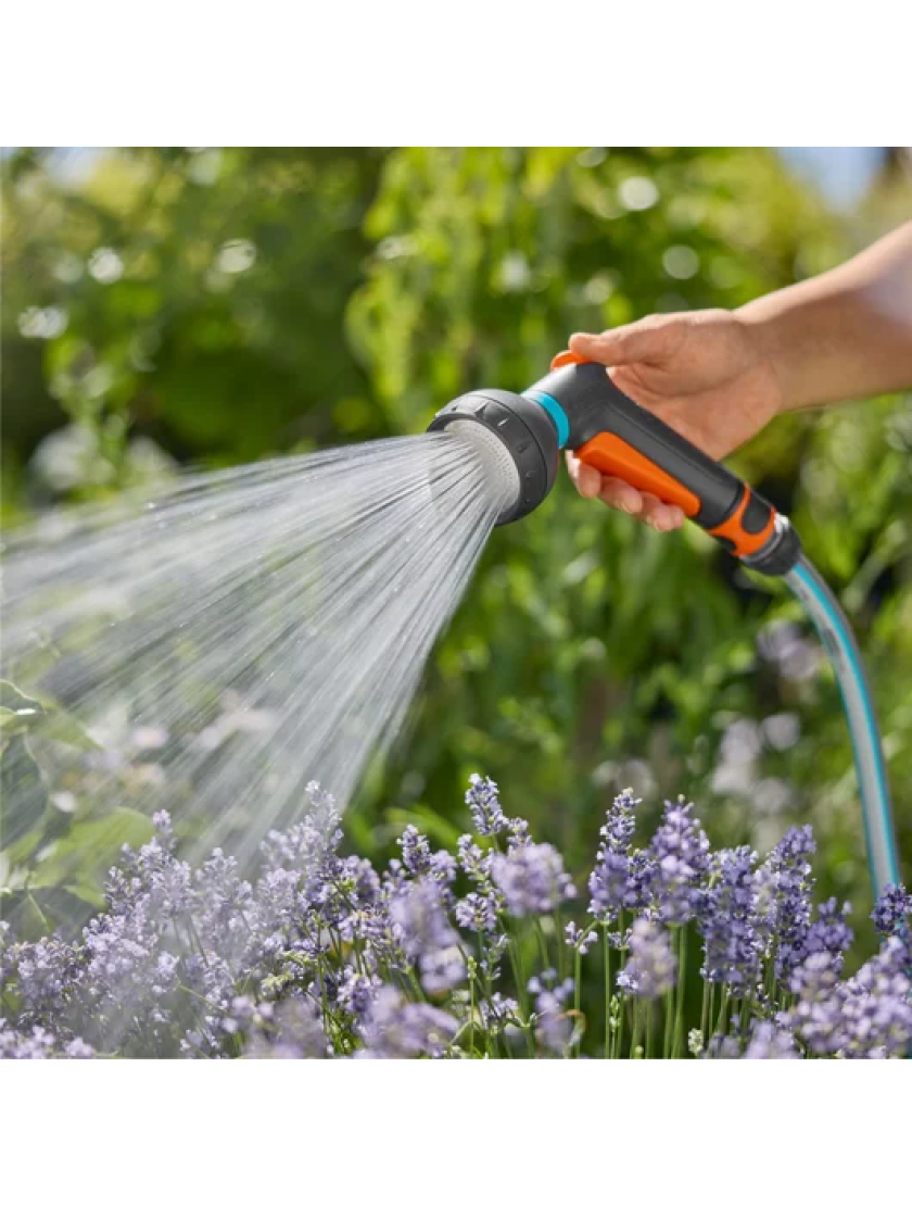 Классический набор для полива с распылителем и ограничителем потока воды Gardena